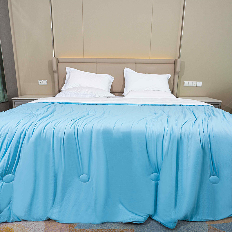 Puntatore di raffreddamento PCM - coperta del design della superficie di raffreddamento in seta blu per dormienti caldi e sudorazioni notturne